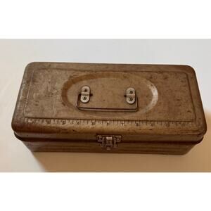 Vtg Metal Tool/Tackle Box Latching Lid 12" Ruler Lid w/Handle Tan 13x6x4"